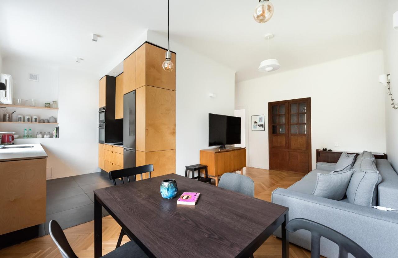 Plac Wilsona Comfy Apartment Varşovia Exterior foto