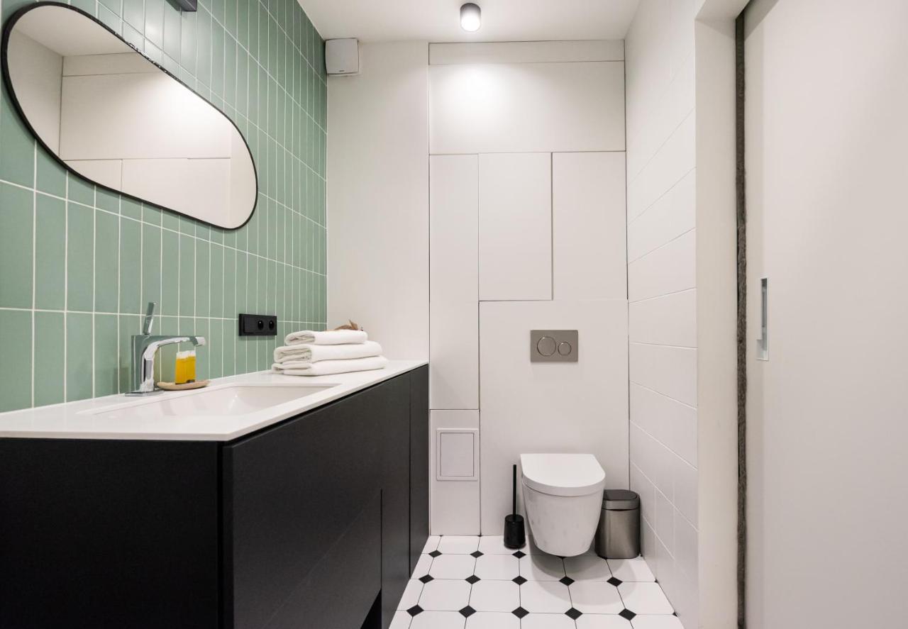 Plac Wilsona Comfy Apartment Varşovia Exterior foto